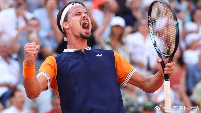 每场比赛的 每场比赛的