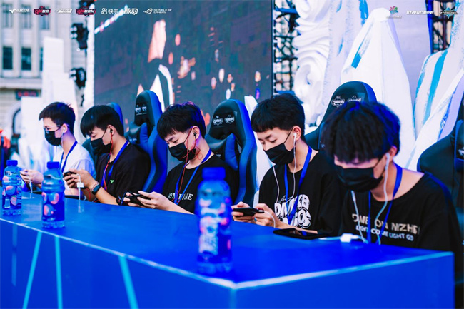 育足球文化 育足球文化